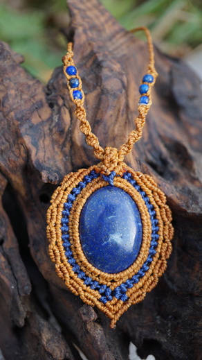 Medailon - lapis lazuli