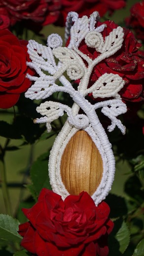 Bílý šperk - "Strom lásky"